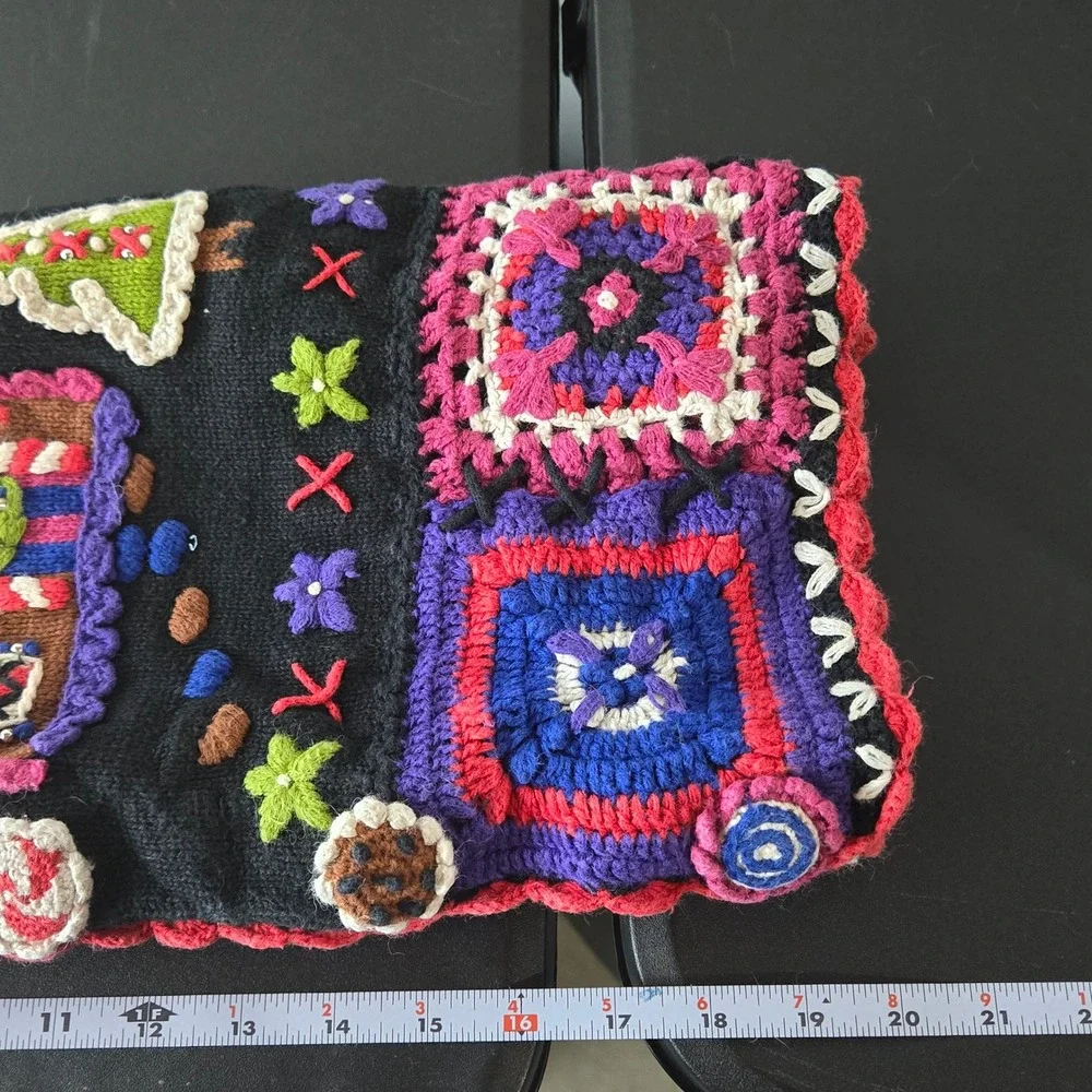 Gingerbread House Christmas Vest Size Small Festive Ugly Granny Square Crochet‎